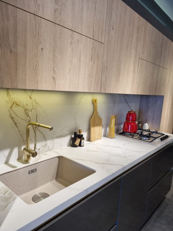 Güzelbahçe-Dikey-2